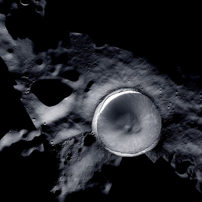 NASA, ‘다누리’ 촬영 달 영구음영지역 이미지 공개